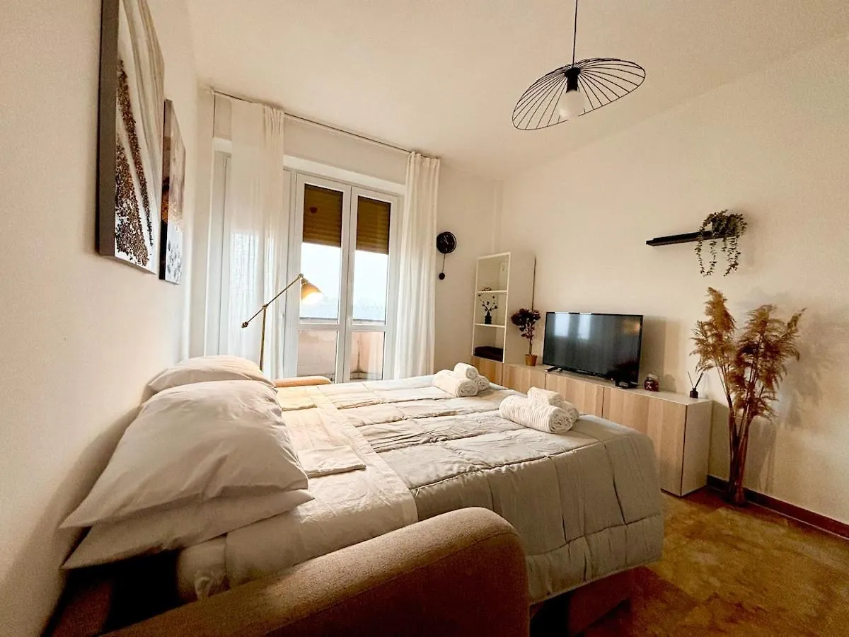 Bellavista Apartment Arcore 0*,