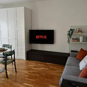 Appartamento Micky House-wifi Netflix Garage, Arcore